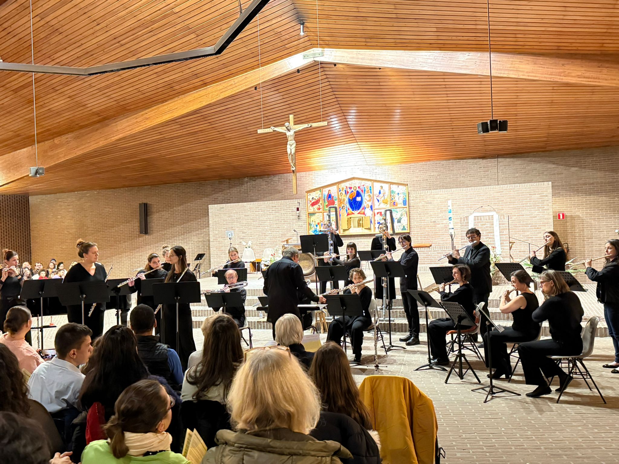 L'ensemble de flûtes Méridien 4 captivant le public